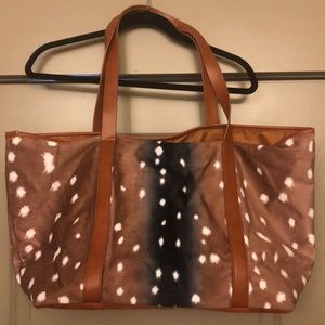 Antelop print tote